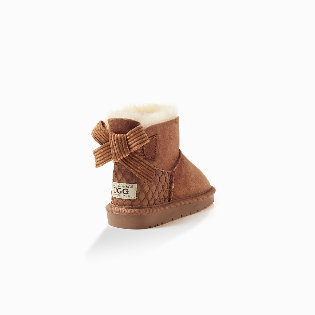 Ugg boots with one 2024 bow